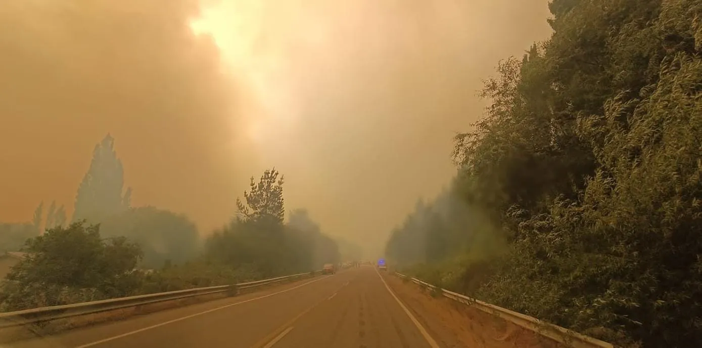 Corte total de la Ruta 40 por el avance del incendio: restringen el ...