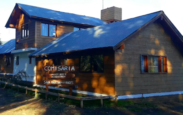 comisaria-la-mujer-ninez-san-martin-los-andes