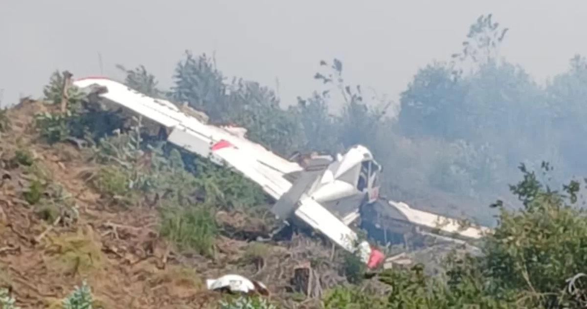 avion-que-combatia-incendio-forestal-capoto-en-lebu