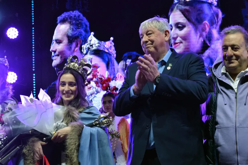 reina de la nieve 2025 1