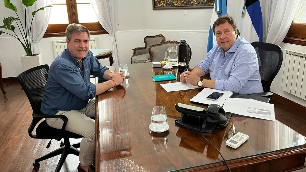 pogliano weretilneck