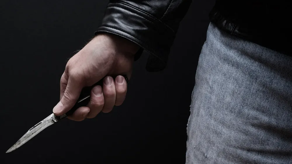 agresion arma blanca