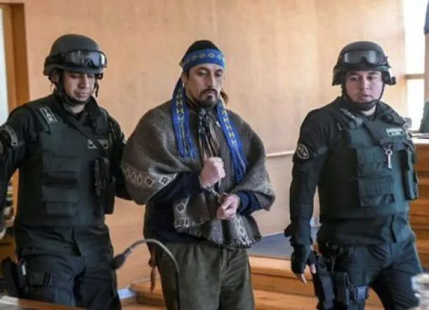 facundo jones huala a