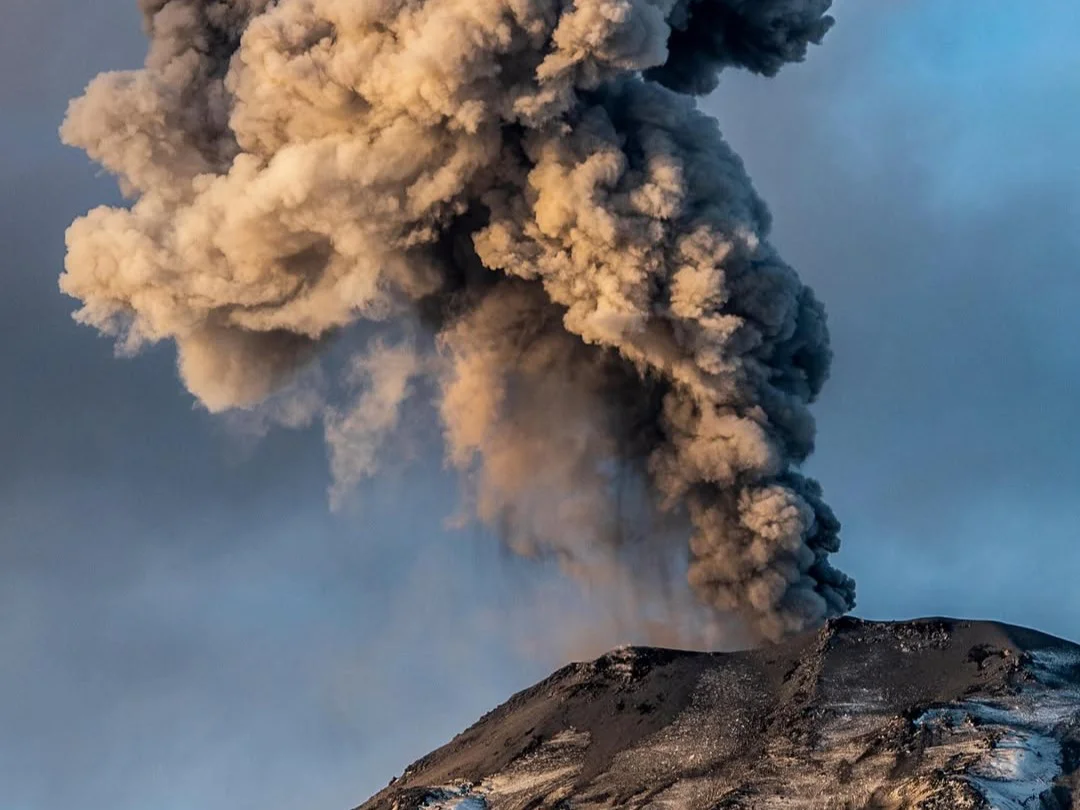 El volcán Chillán se vuelve a activar después de 4 años. Les comparto una pequeña parte de este