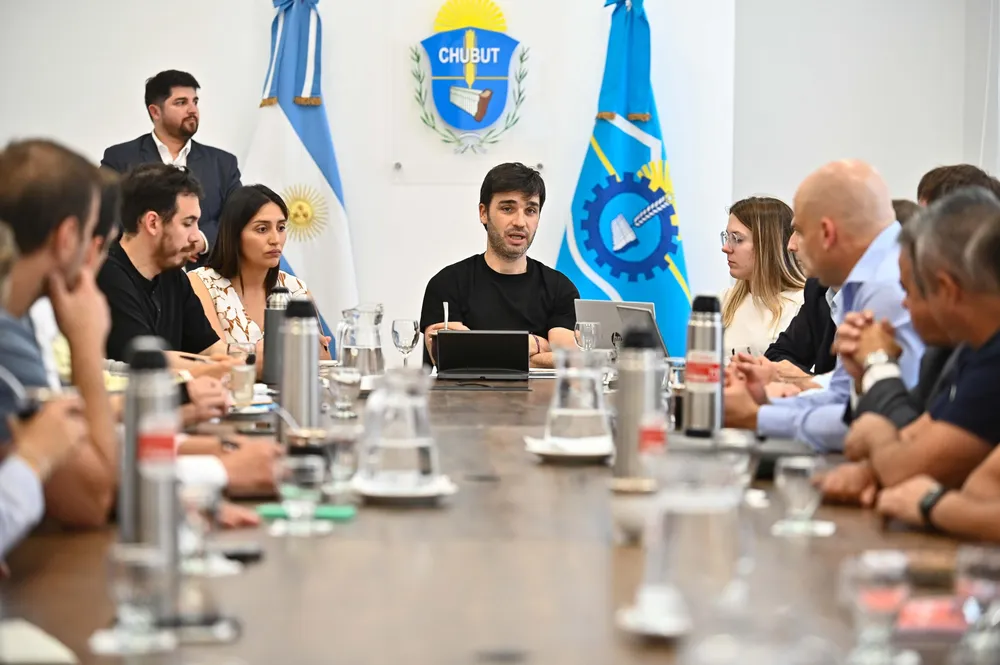 torres nuevo gabinete 1