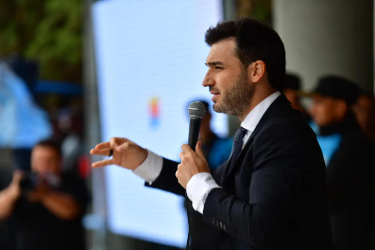 225b846e-ea0b-4f28-b367-2ddd648d215f