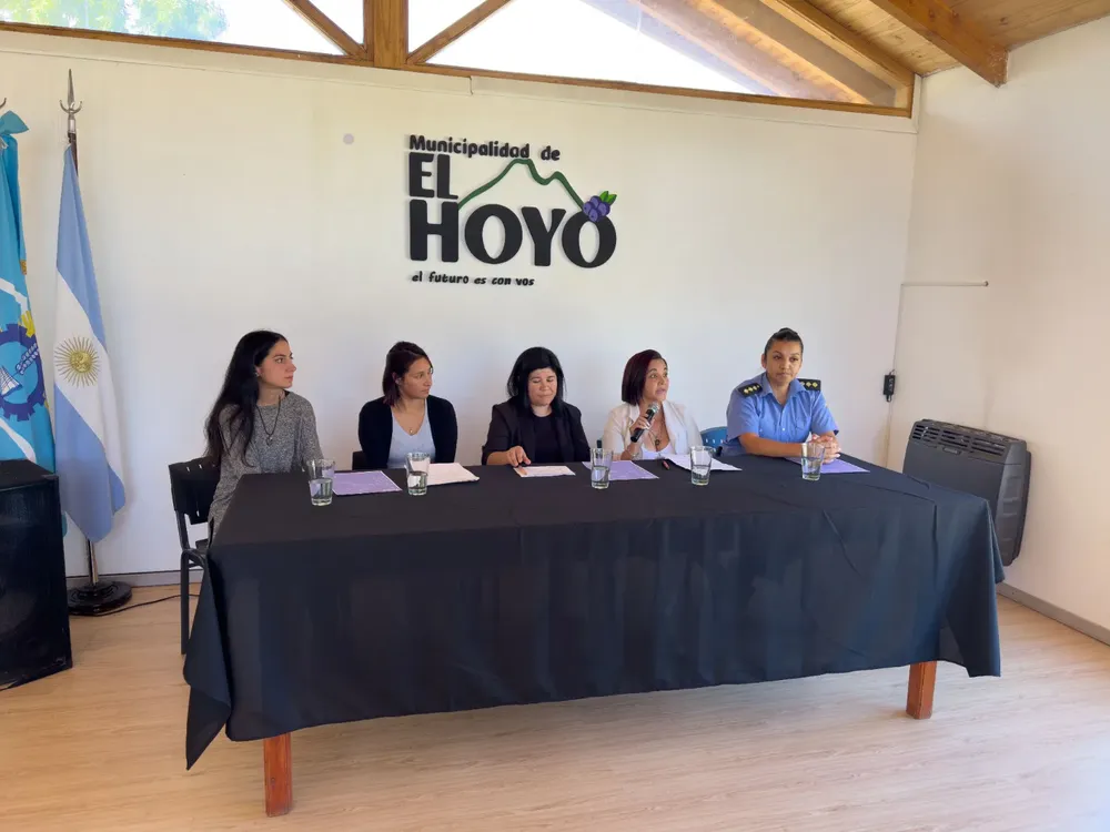 semana de la mujer el hoyo