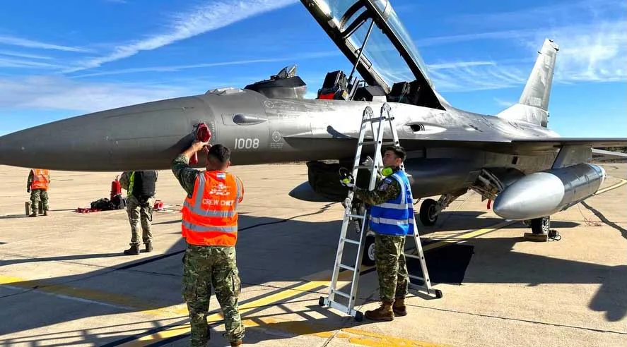 f16 3