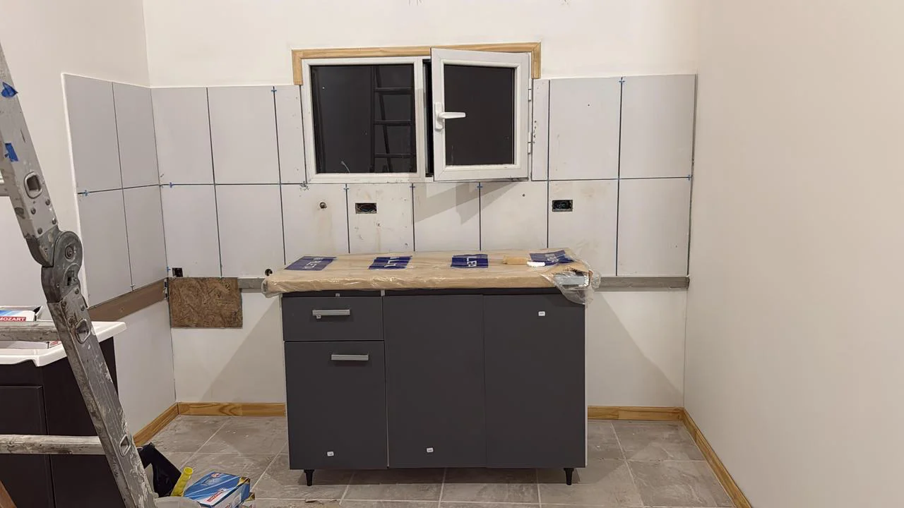 c044bfc9-a6c1-4786-9594-2d02427b852e