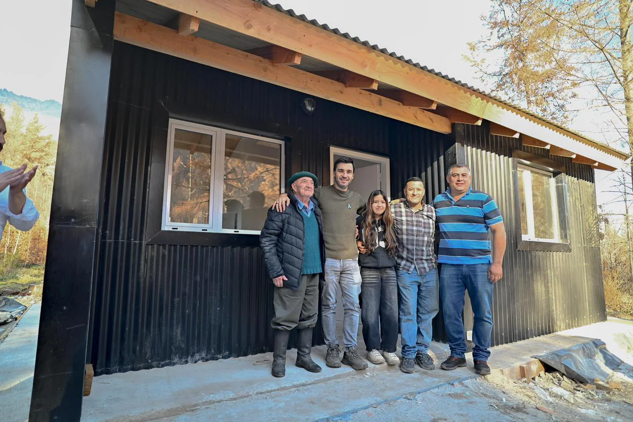 39995d95-f3e6-4d17-90d1-3c81ace4d2b6