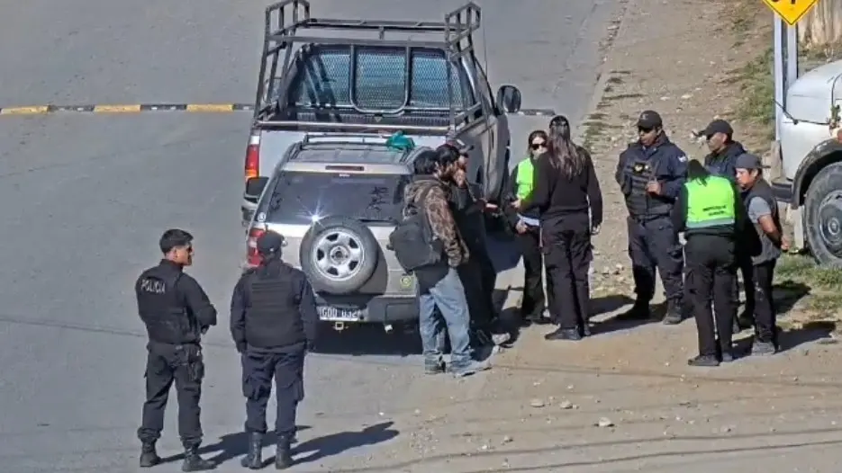 1775569246_f5181fc2efda8730ec9d