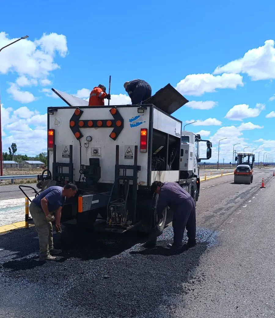 bacheo ruta 23 nov