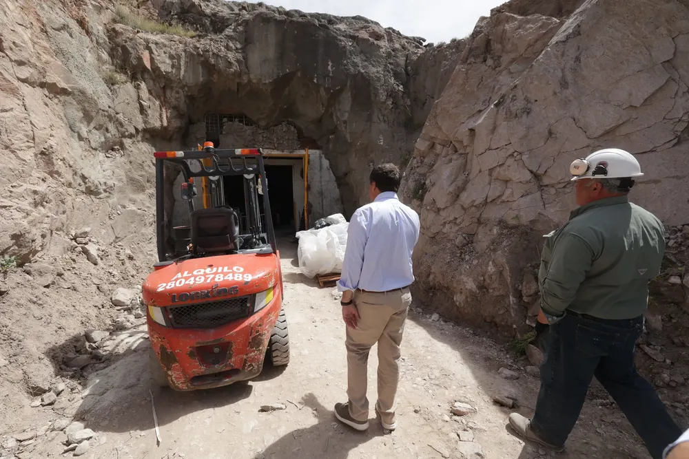 1765805752_5ed1c15fb889dcb7c7d3