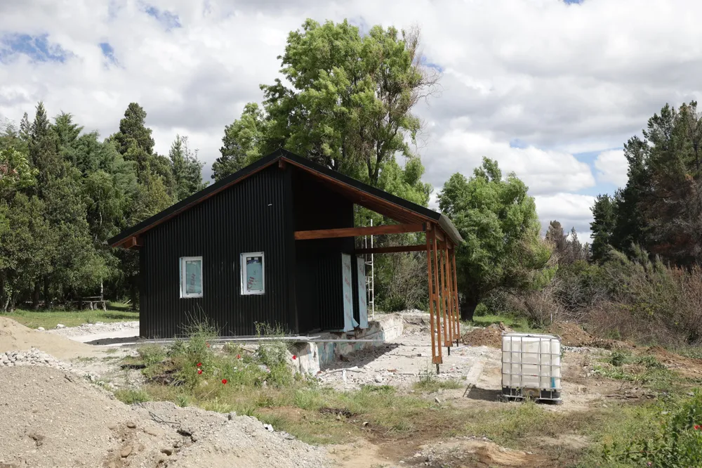 1764845905_bf2b616259a34b57b36d