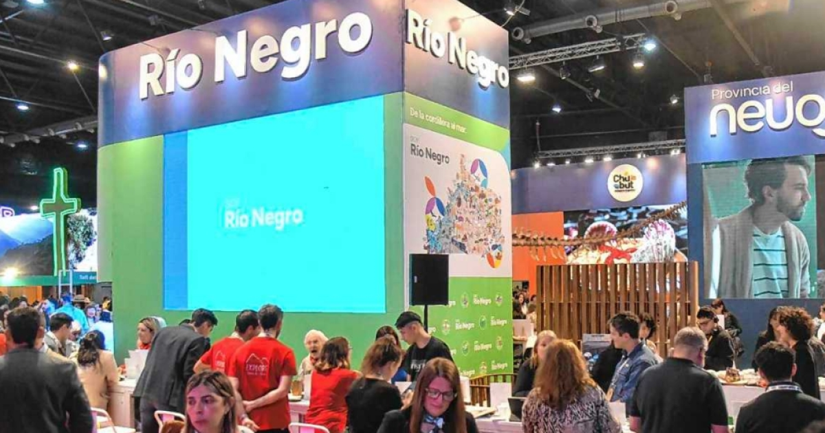 stand-Rio-Negro-en-Feria-de-Turismo