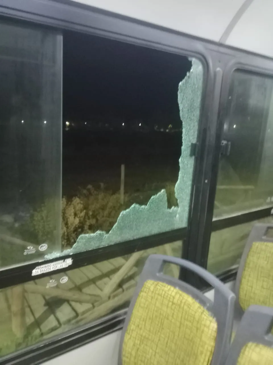 La Golondrina vidrios rotos