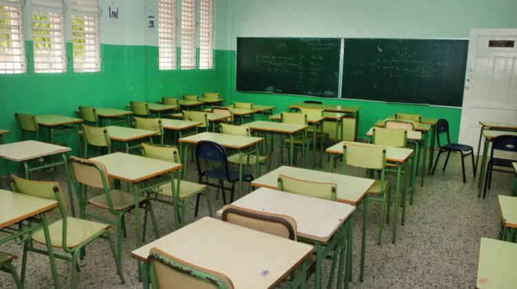 1-AULA-VACIA-750x419