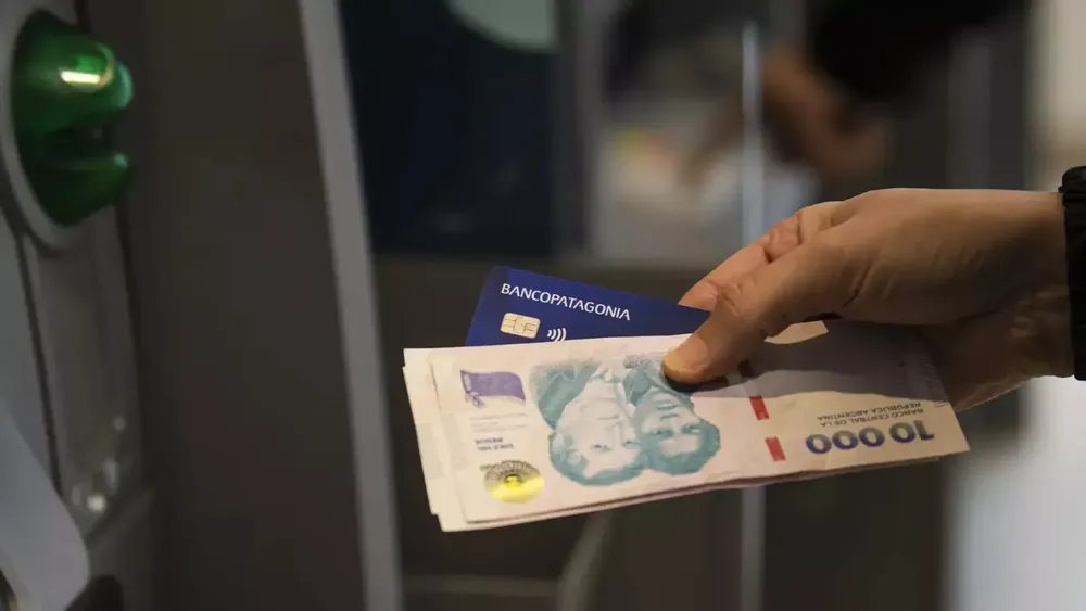 cajero banelco junio