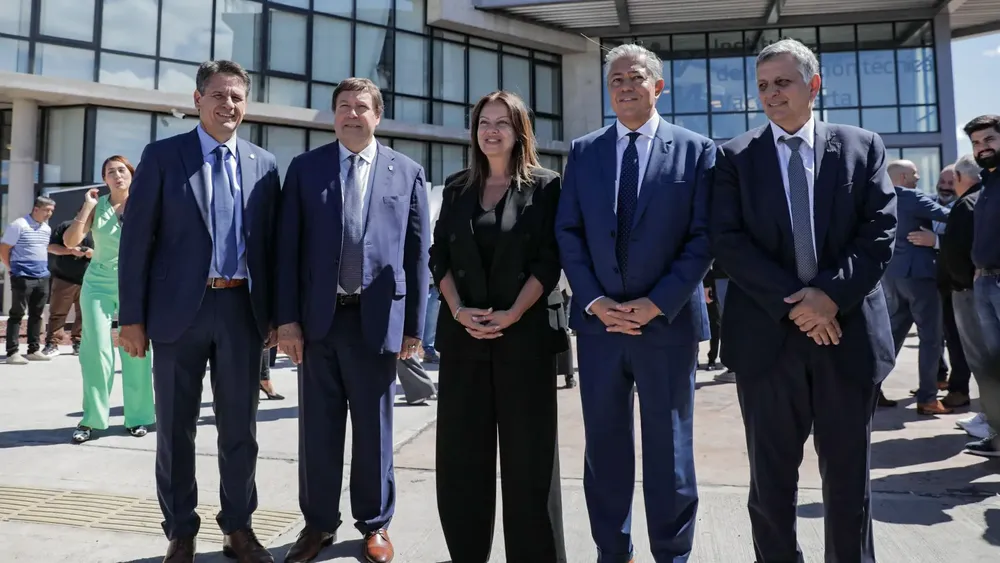 1773689548_efab723b28498d22a1d3