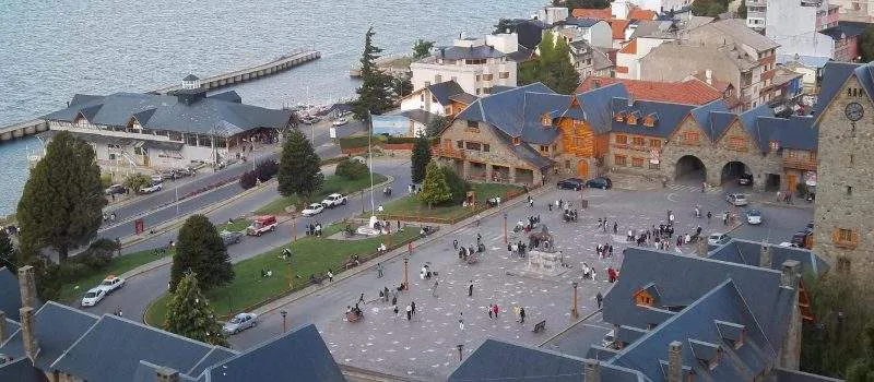 centro-civico-comercial-san-carlos-de-bariloche-800x350
