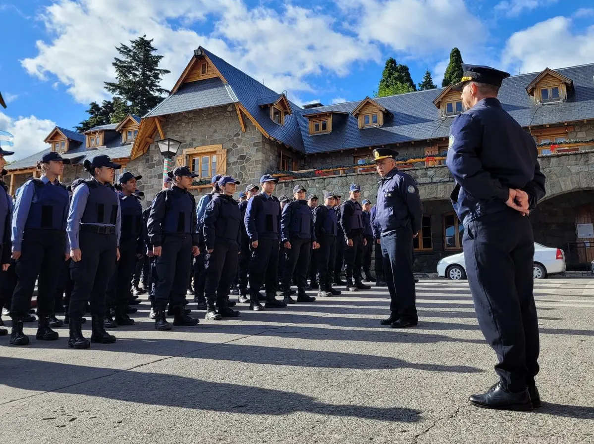 refuerzo policia bari