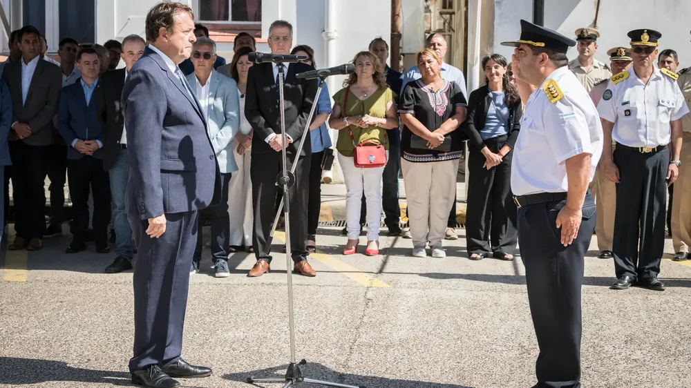 weretilneck jefe policia