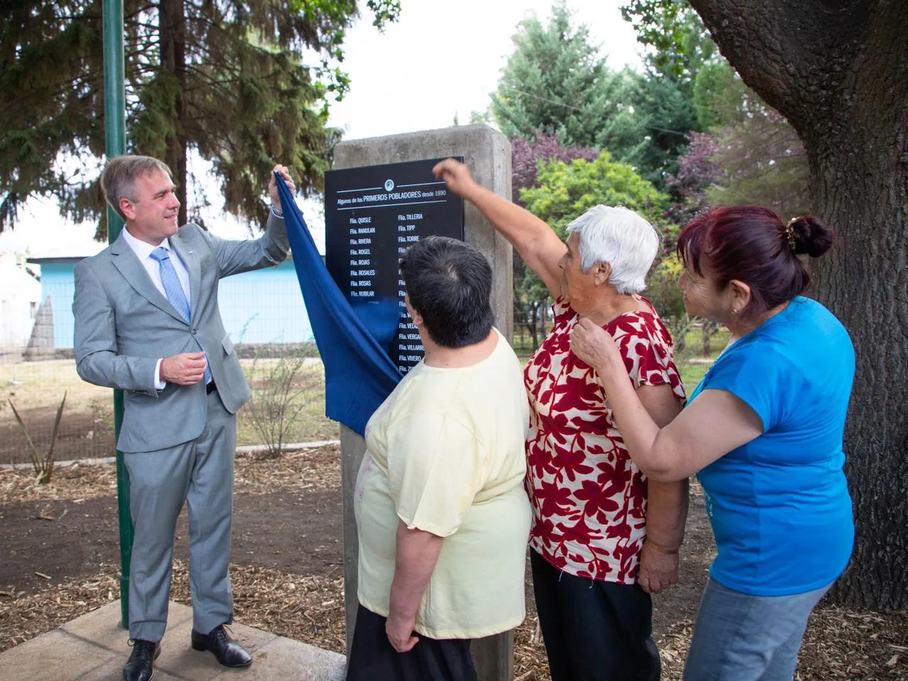 e37e53ee-db2e-4b2d-af3a-5faf4ff8bf53