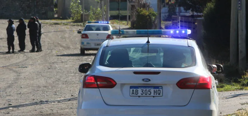 movil policial bariloche 3