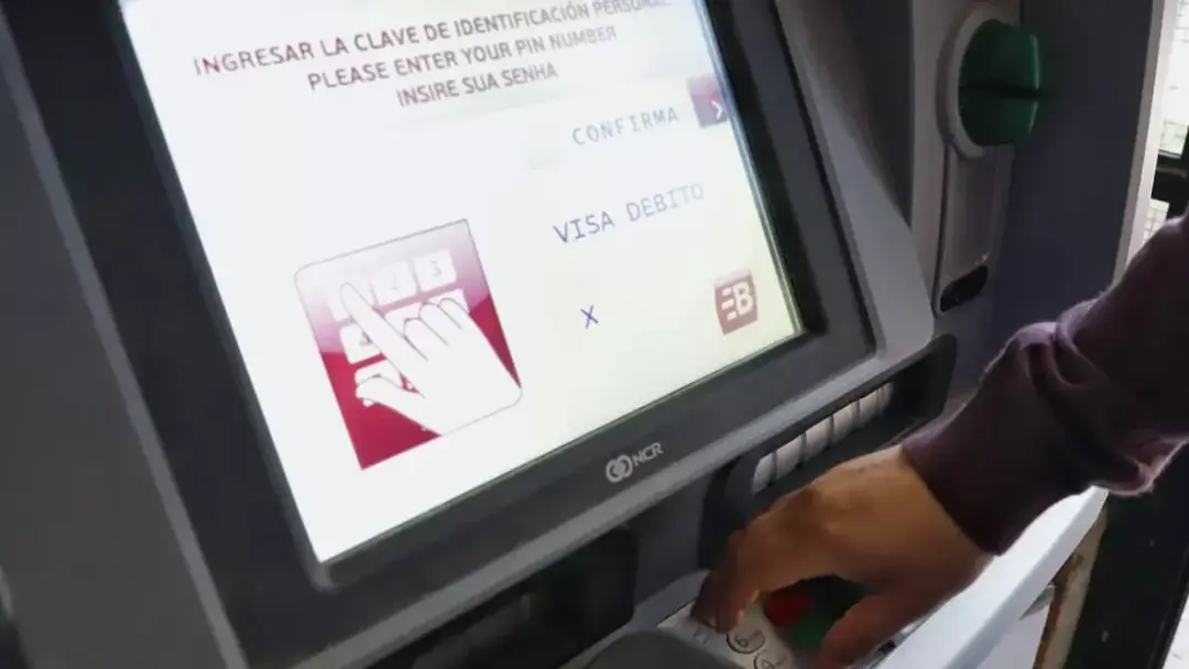 1707947763_5b4ca5347d43f15c154e