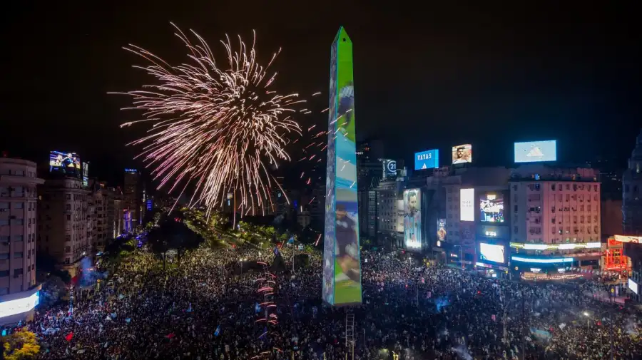 hinchada-argentina-en-el-obelisco-19072026-2287009