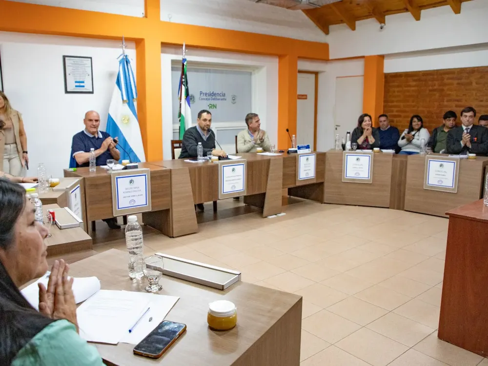 WhatsApp Image 2025-11-20 at 14.16.25 (1)