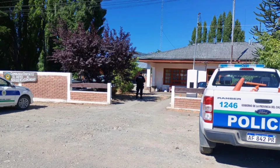 comisaria el hoyo