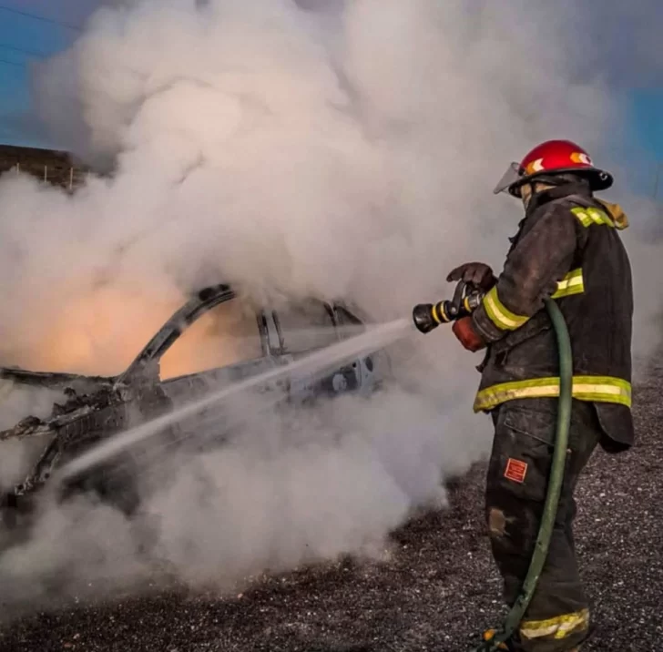 incendio-ruta-puerto-deseado-728x716