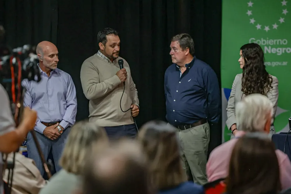 1766165953_b45efc231821bdfeb49c