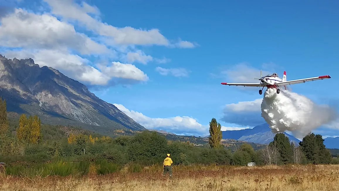 avion hidrante practicas