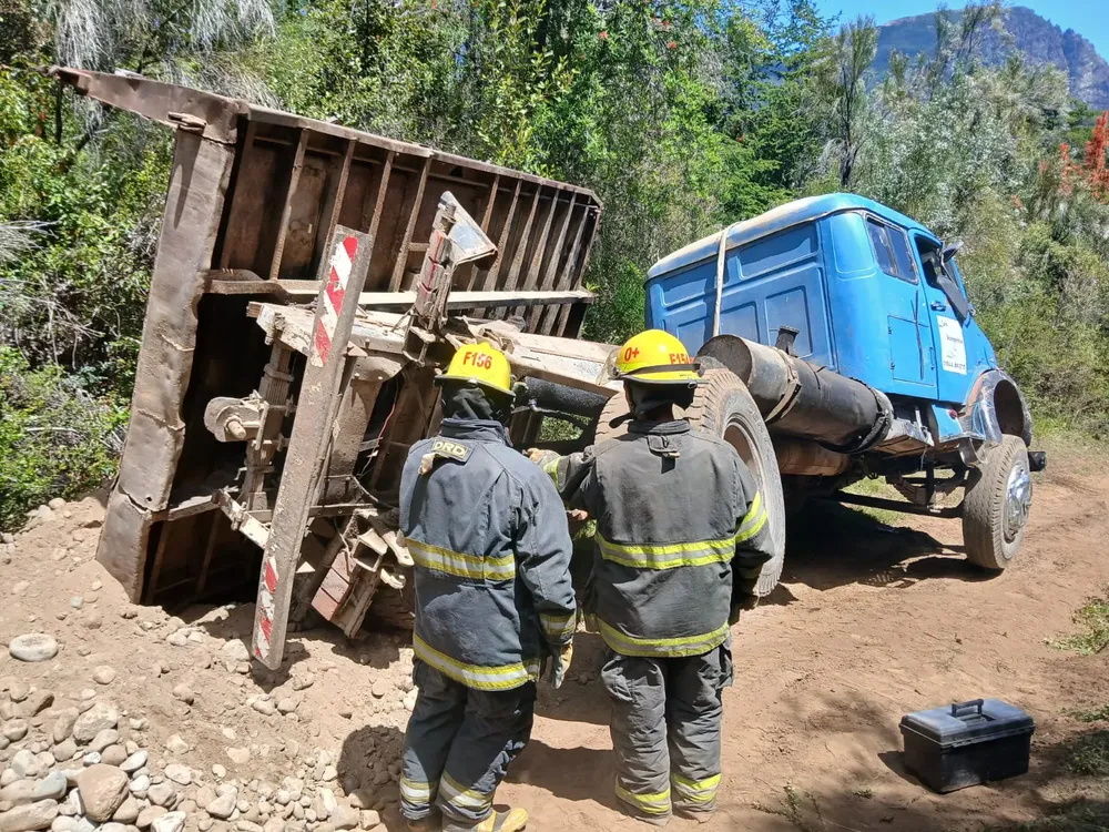 vuelco camion mallin a