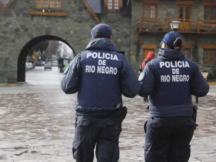 policia de rio negro 2