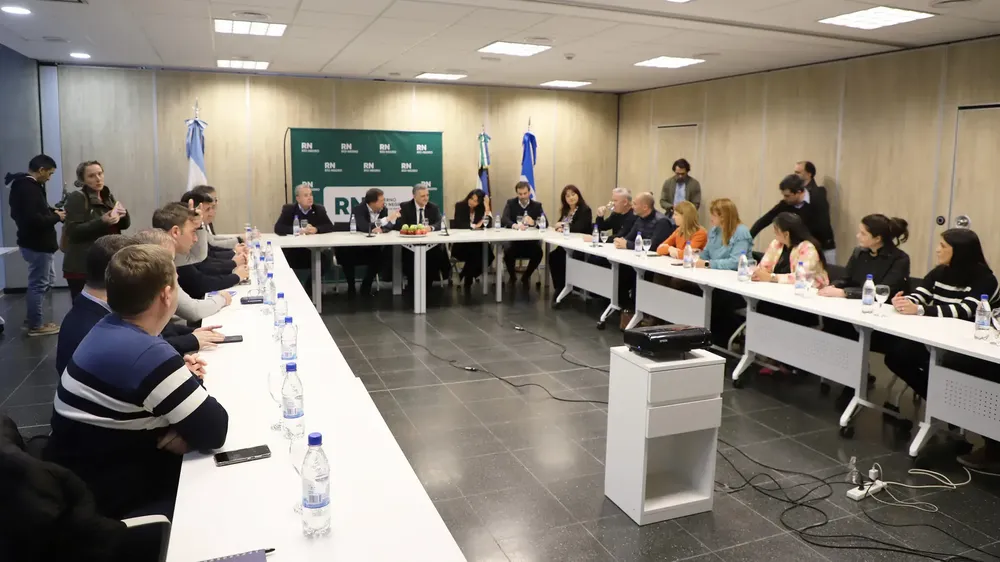 weretilneck oposicion