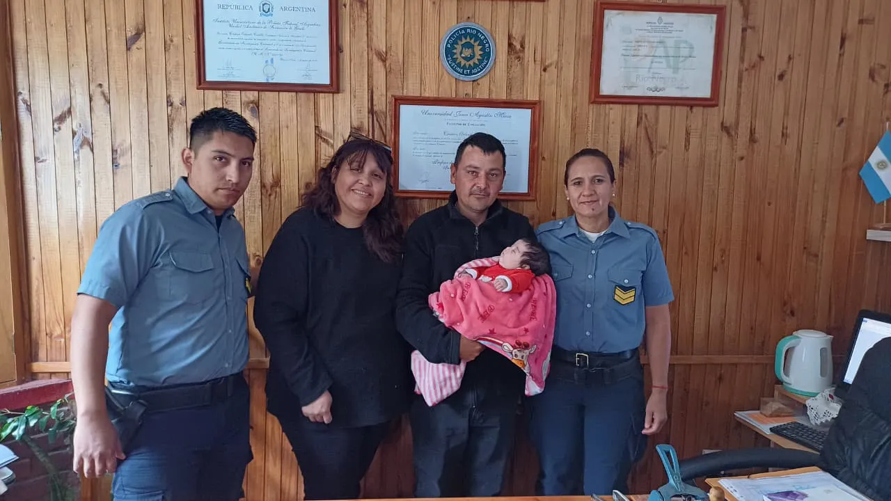 policias bebe