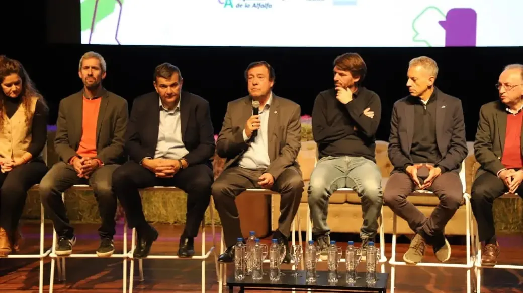 weretilneck expo alfalfa