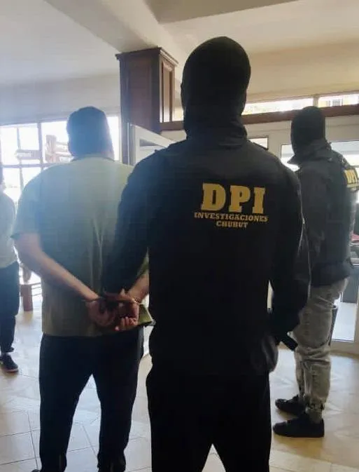detenido esquel estafa
