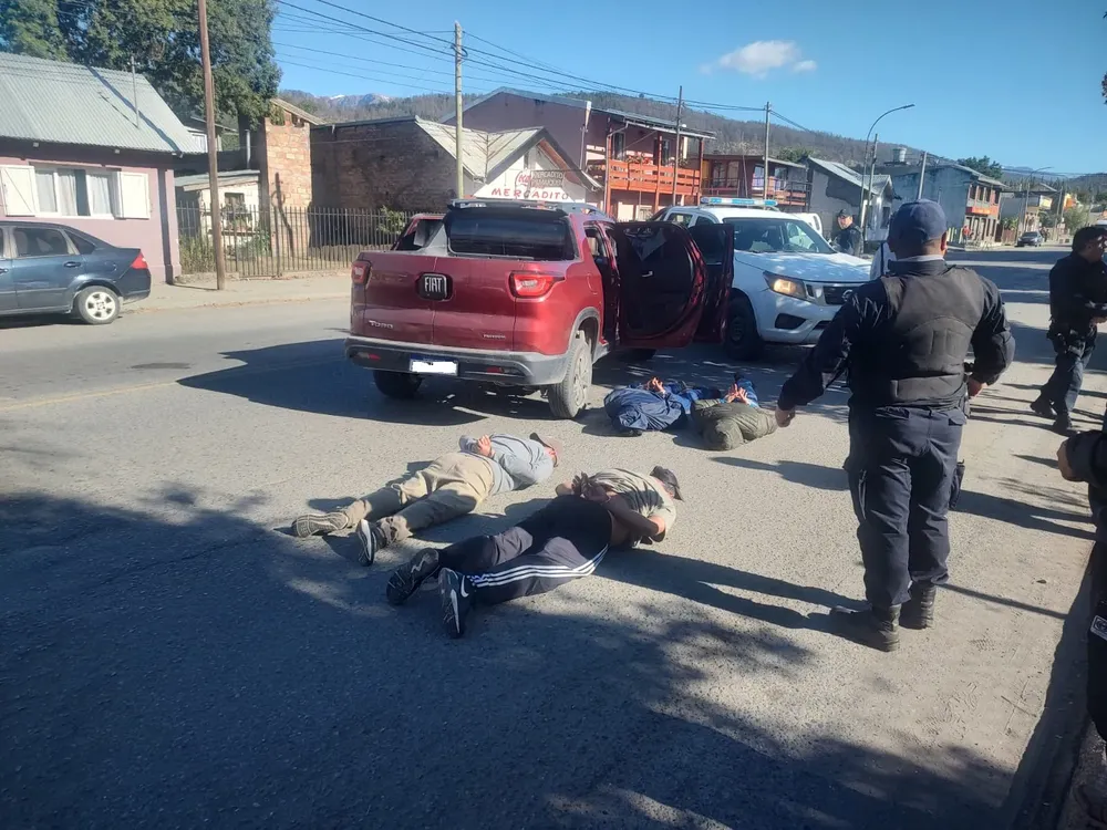 detenidos robo camioneta 1