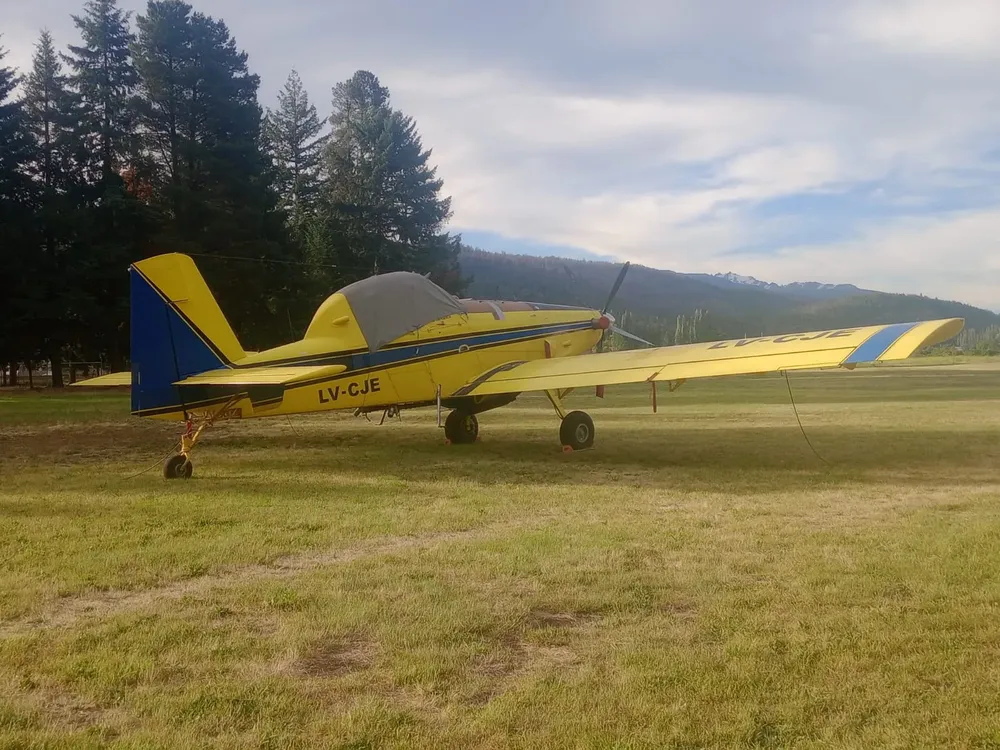 avion hidrante nov