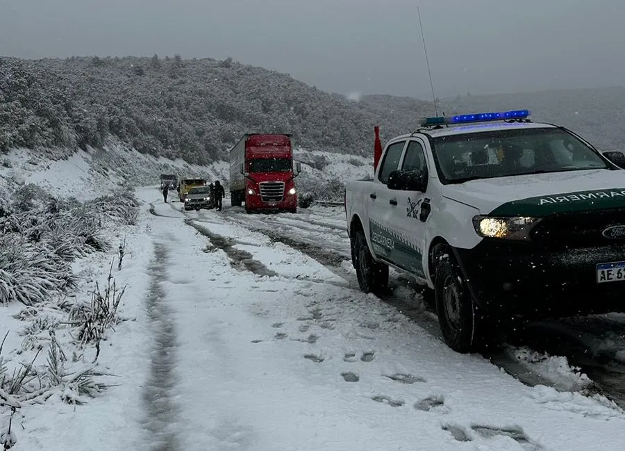 camion nieve gendarmeria